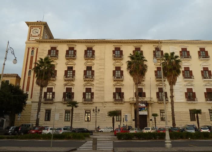 BANDO-salerno-restauratori-gratis